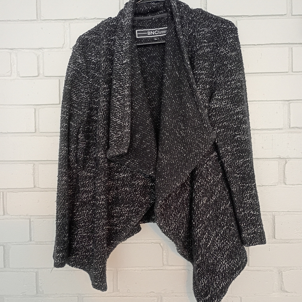 BNCI by Blanc Noir Women Ruffle Drapes Tweed Jacket Lg Blk & Wht 2 hidden pocket